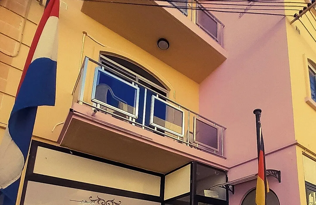 Tarona Guesthouse-1